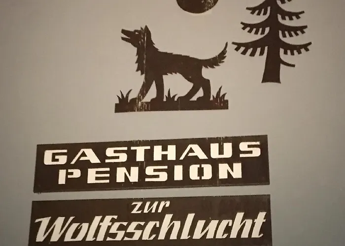 여관 Zur Wolfsschlucht Sugenheim